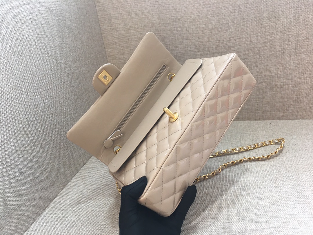 Medium Classic Flap Patent Leather Bag AO1112 Nude/Gold